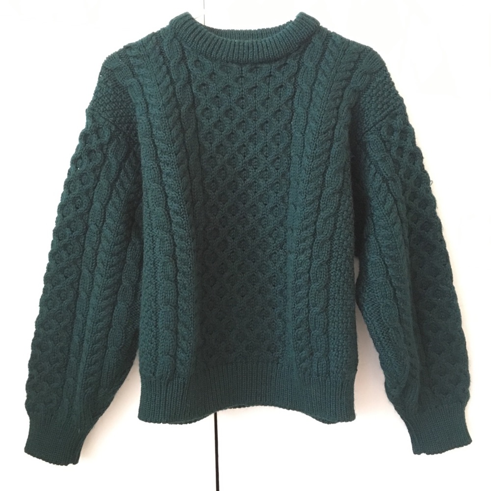 Made in Ireland 100% wool green cable knit sweater